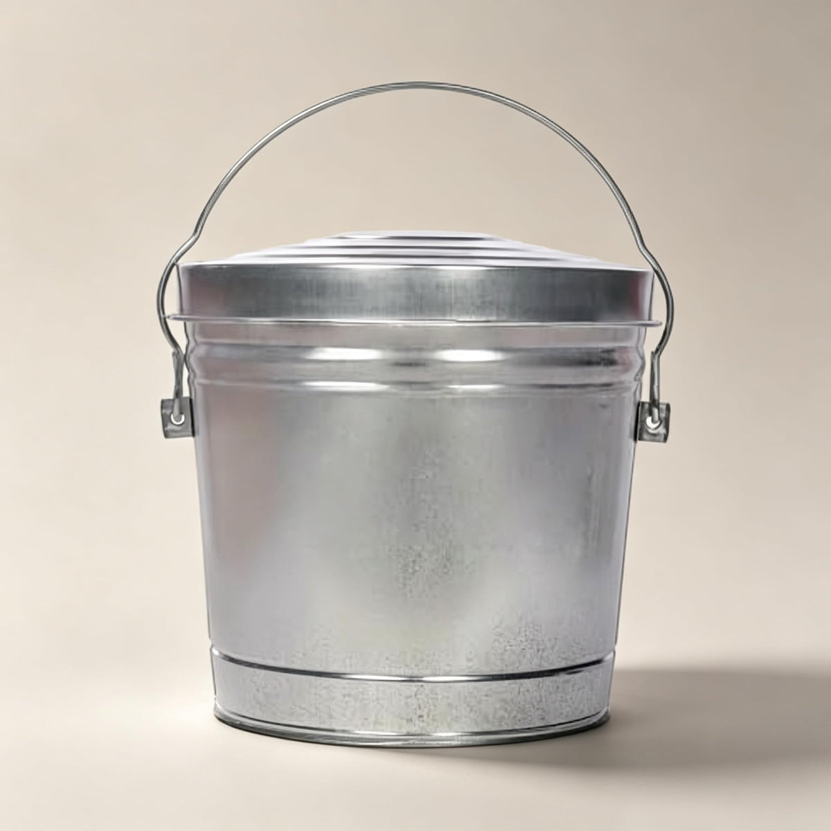 6 Gal Galvanized Metal Bin Locking Lid B340080