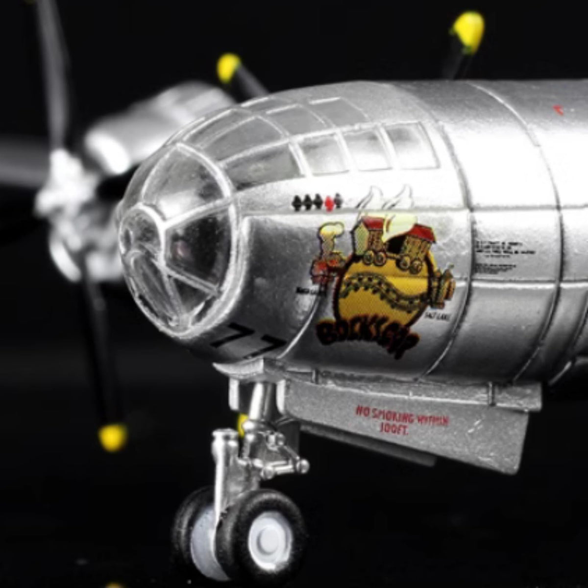1/144 Scale WWII B-29 Superfortress Bomber Alloy Model Plane O9984