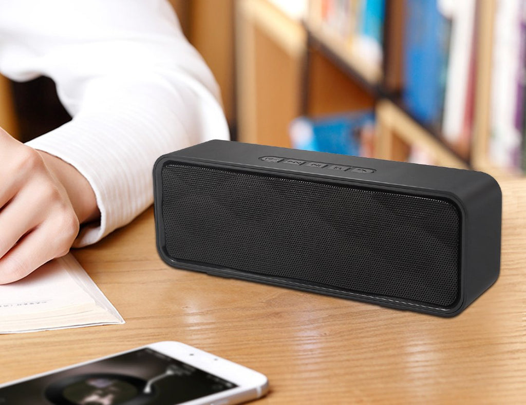 Black Portable Wireless Bluetooth Speaker with AUX USB TF Card Slot R278