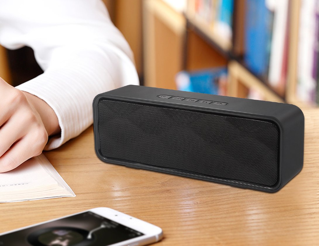Black Portable Wireless Bluetooth Speaker with AUX USB TF Card Slot R278