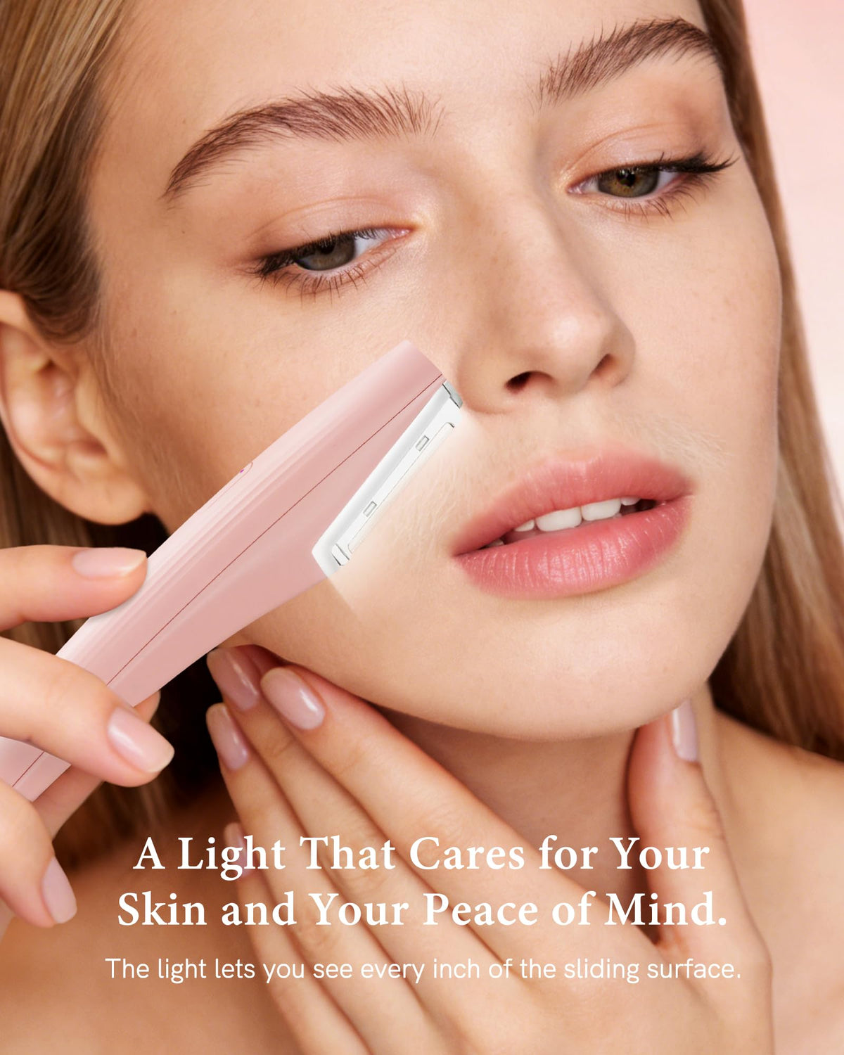 Electric Facial Razor with LED Light and 4 Replaceable Blades L11838