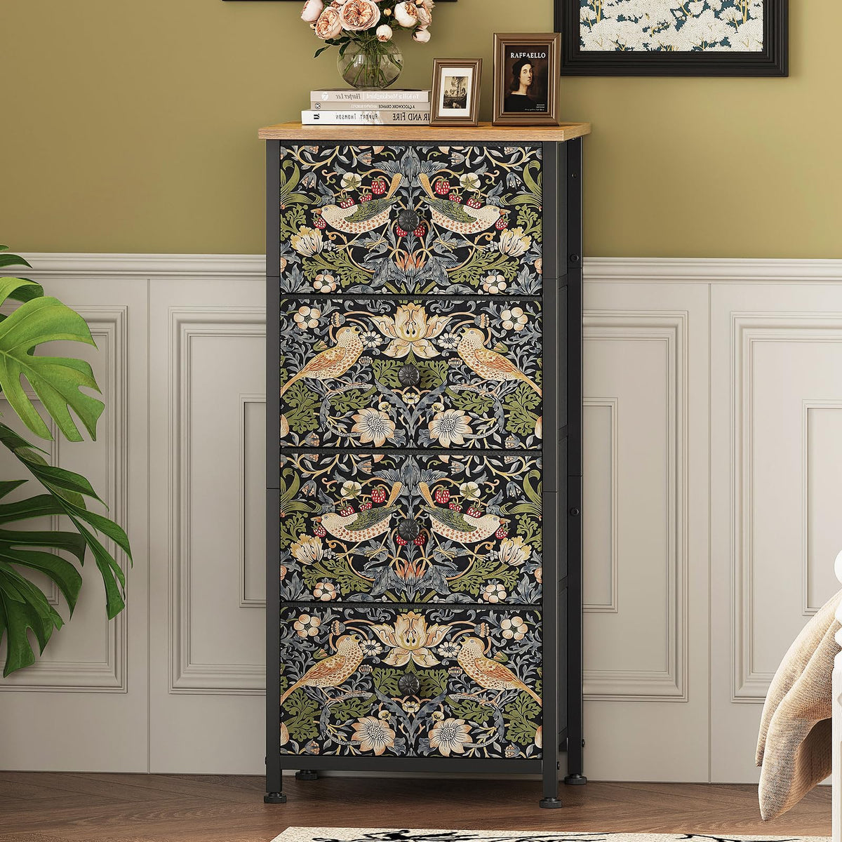 Brown 4 Drawer Dresser Q275
