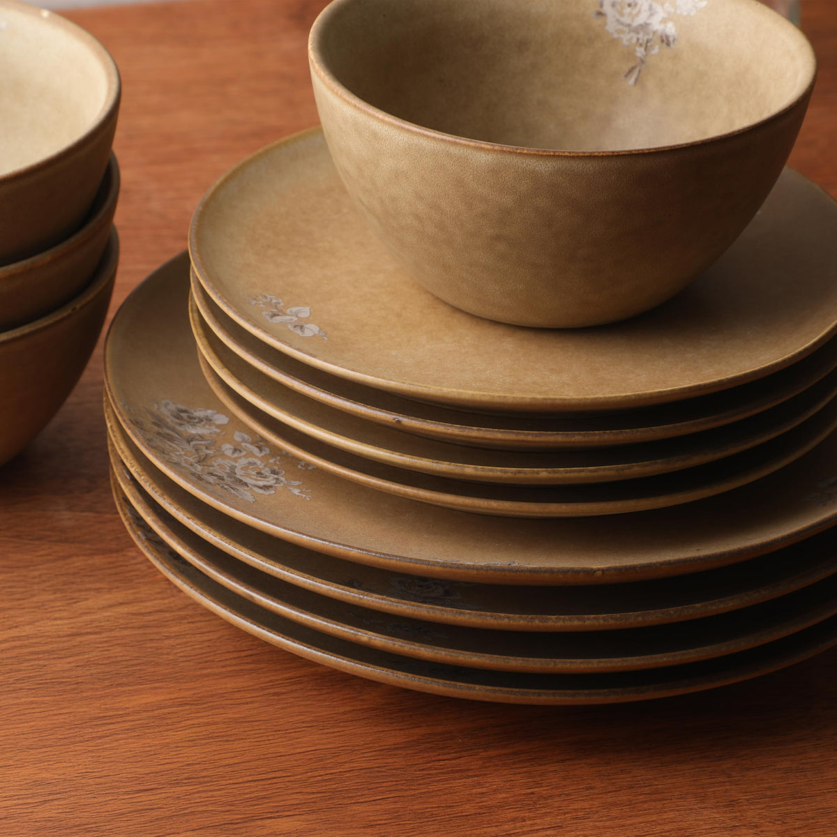 12 Piece Taupe Floral Dinnerware Set X821